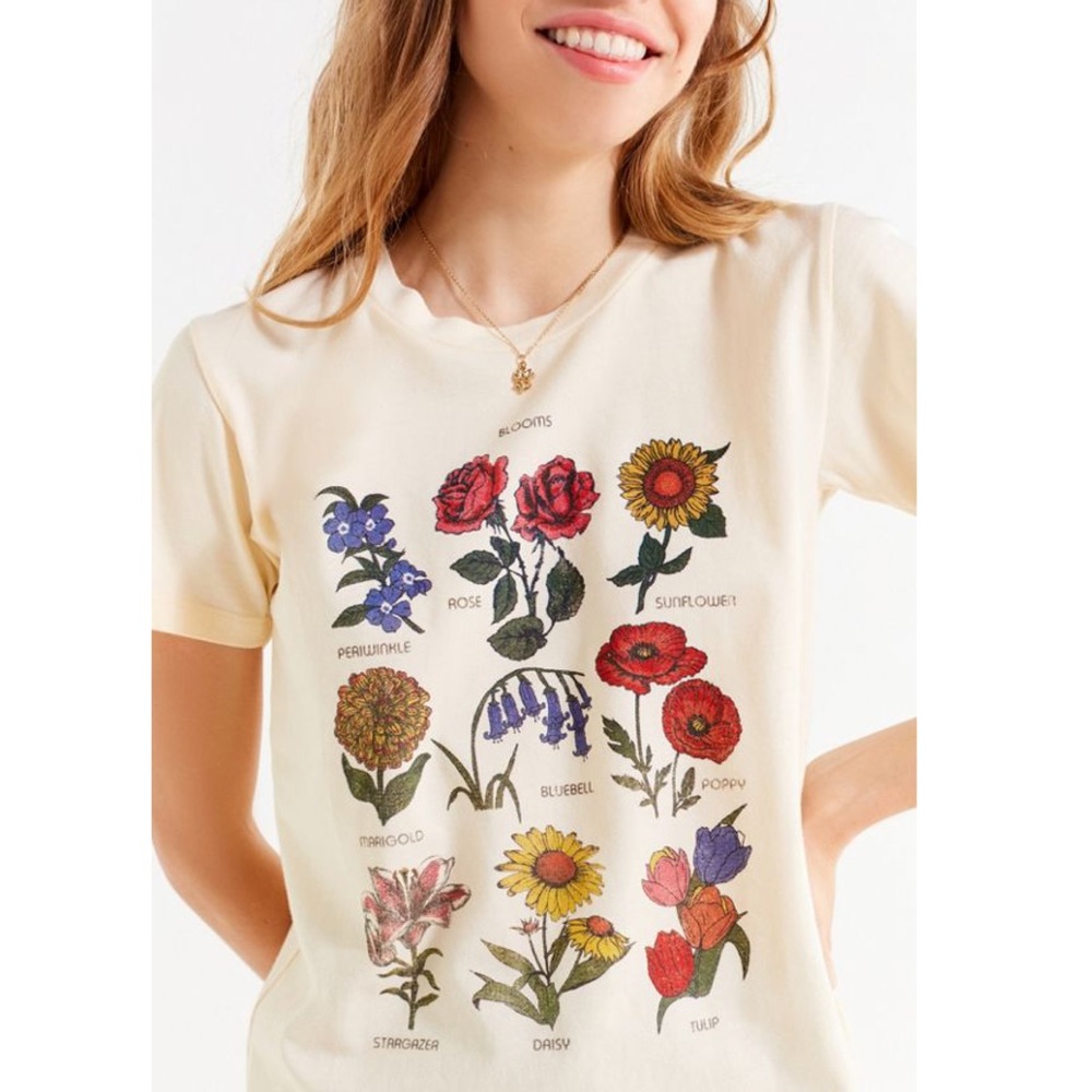 SOLD - Urban Outfitters flower t shirt
